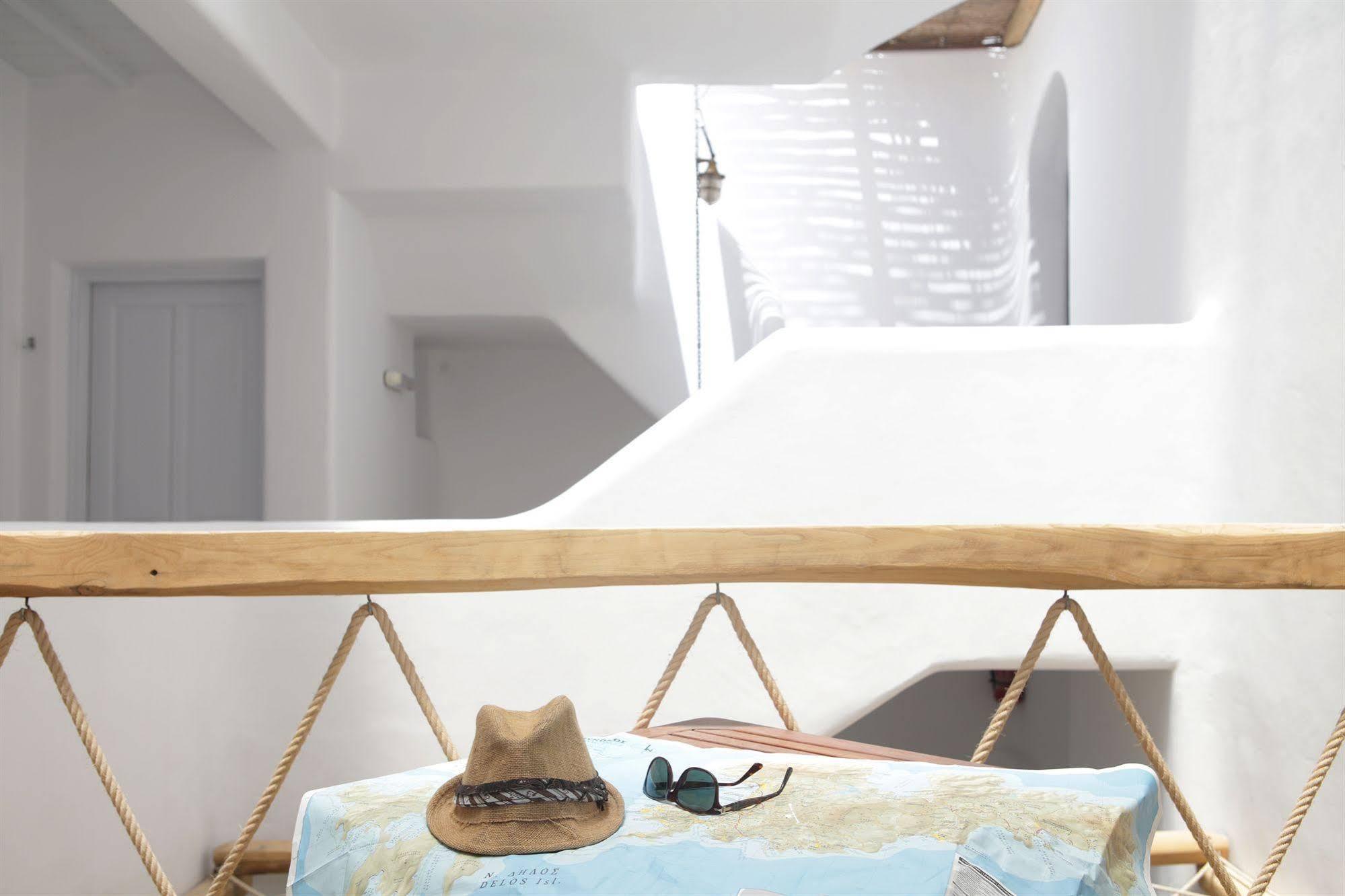 Mr & Mrs White Mykonos Otel
